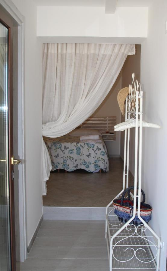 La Stanza Di Vali Guest House Sperlonga Bagian luar foto